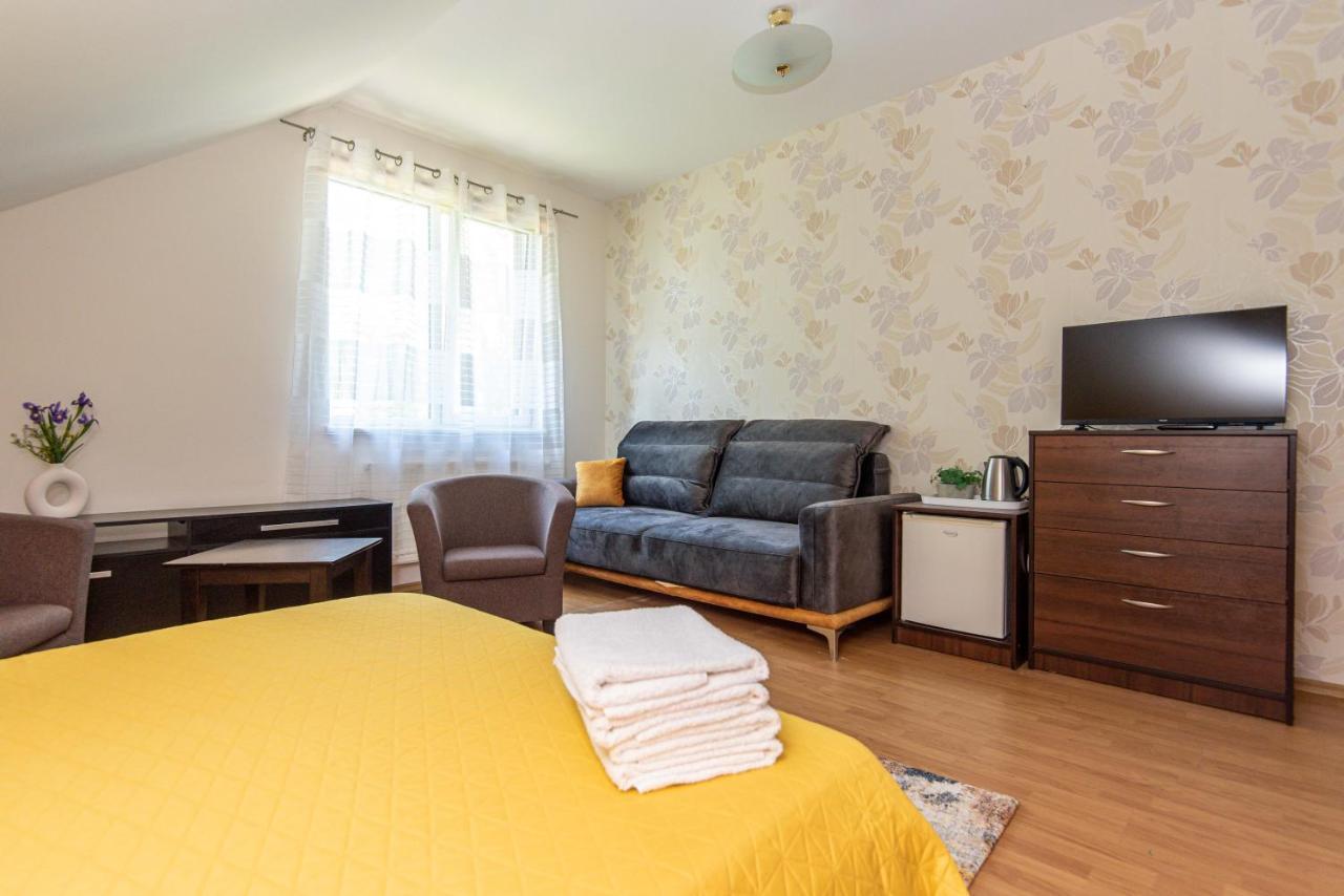 Guest House Pasaulio Krastas Palanga Ngoại thất bức ảnh