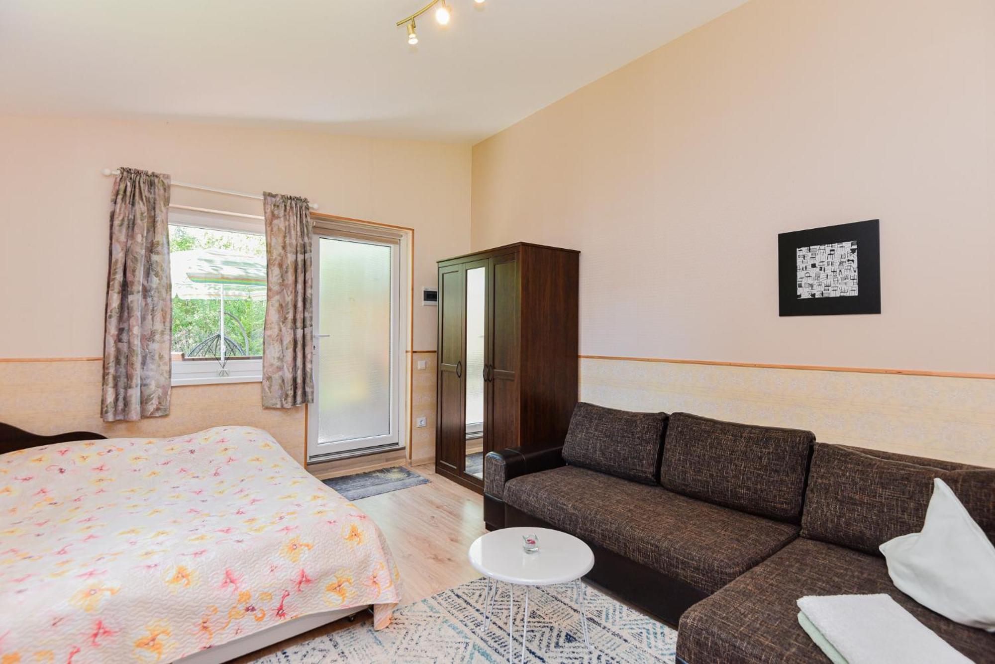 Guest House Pasaulio Krastas Palanga Ngoại thất bức ảnh